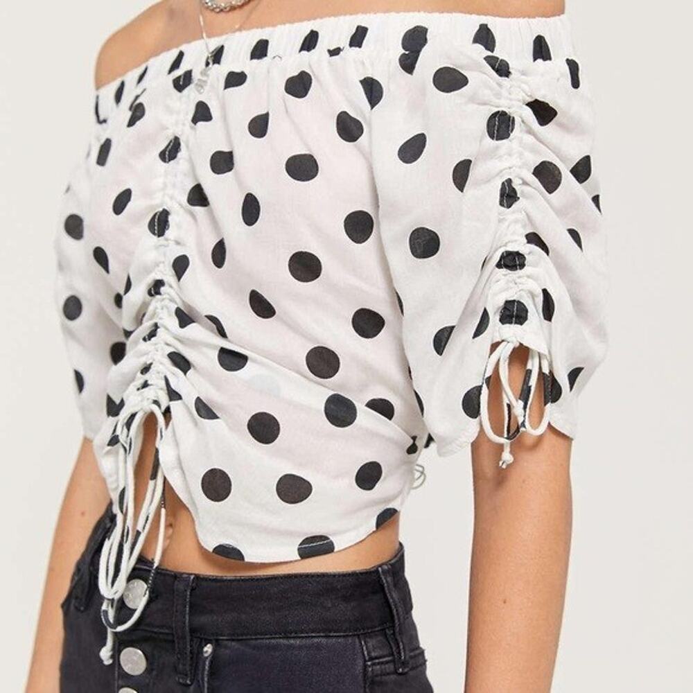 Urban Outfitters Top Womens Medium Bianca‎ Polka Dot White Off Shoulder Cropped